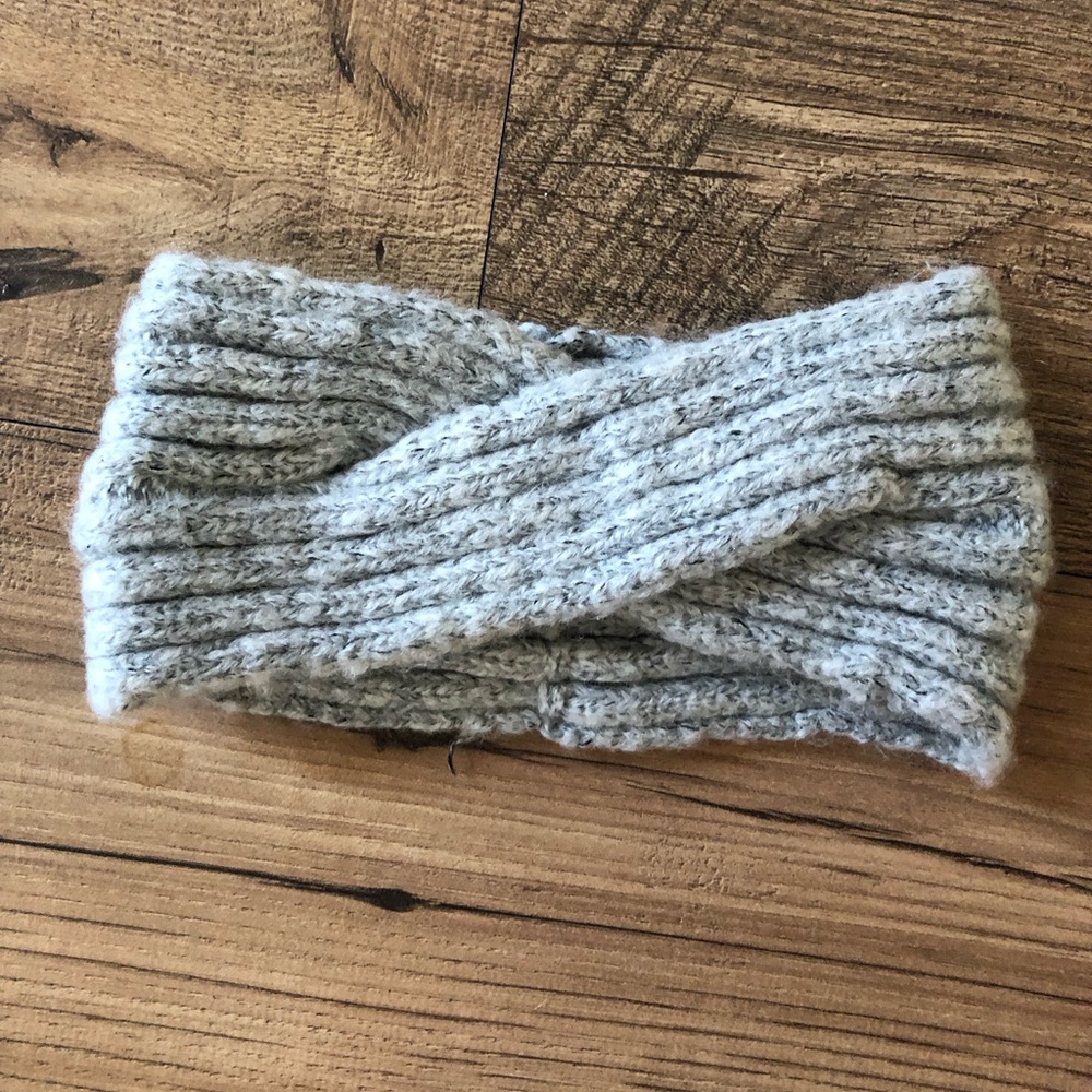 ⛱️3/$10 Summer Sale!⛱️ Light Gray Headband 🩶